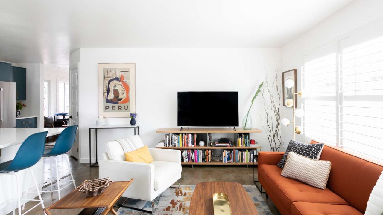 How to Make Small Spaces Feel Bigger: Interior Design Tips